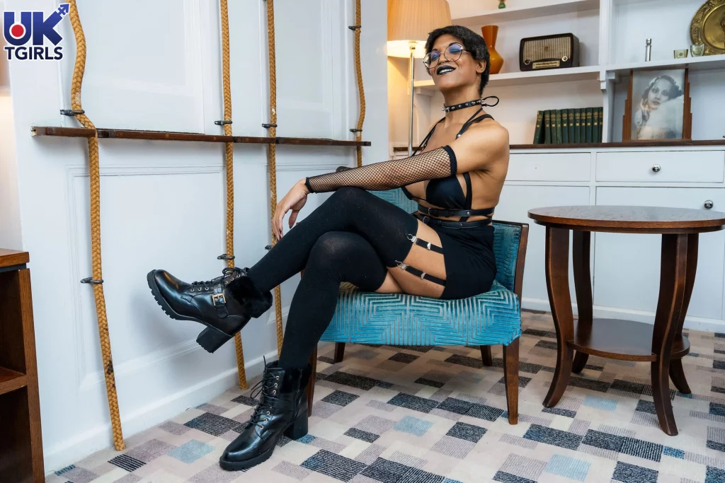 UK-TGIRLS: Introducing Jazz Jett!